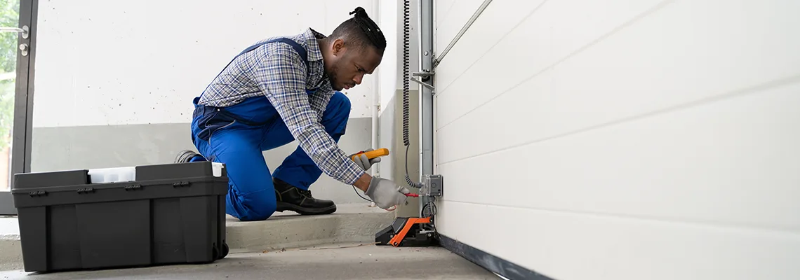 Repair Garage Door Not Closing But Light Flashing in Port Orange